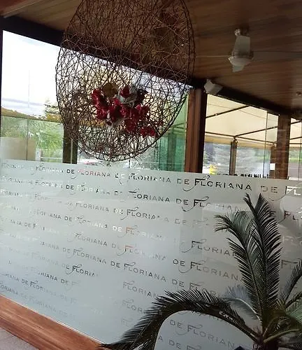 컨트리하우스 De Floriana *